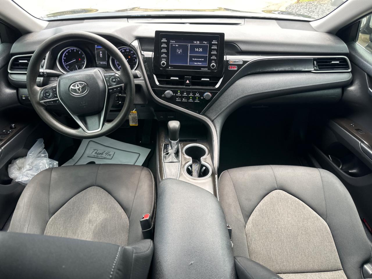 Toyota Camry LE Auto (Natl) 2021