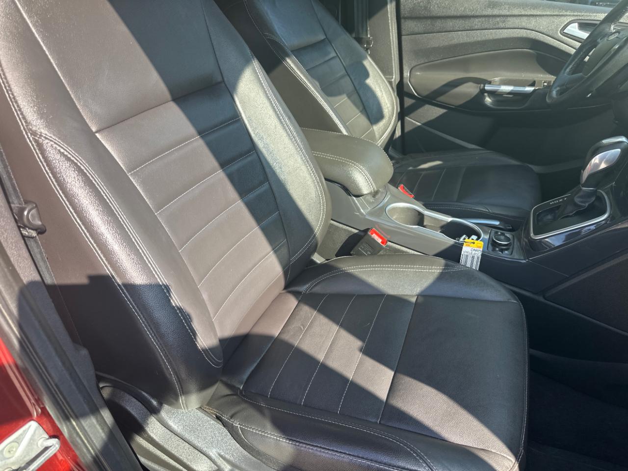 Ford Escape 4WD 4dr Titanium 2014