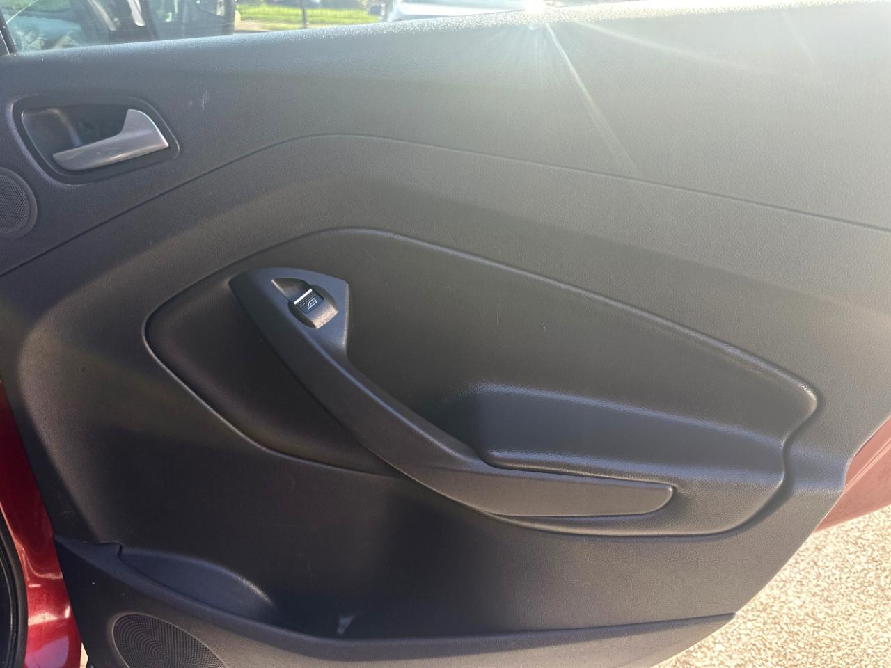 Ford Escape 4WD 4dr Titanium 2014