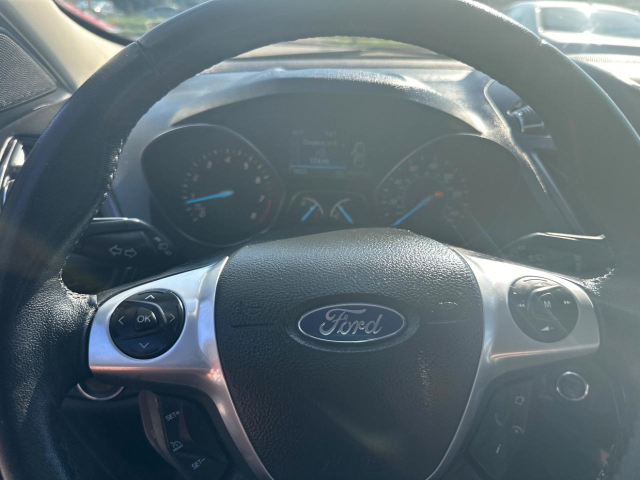 Ford Escape 4WD 4dr Titanium 2014