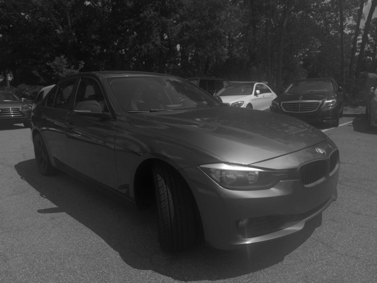 BMW 3 Series 4dr Sdn 328i RWD 2014