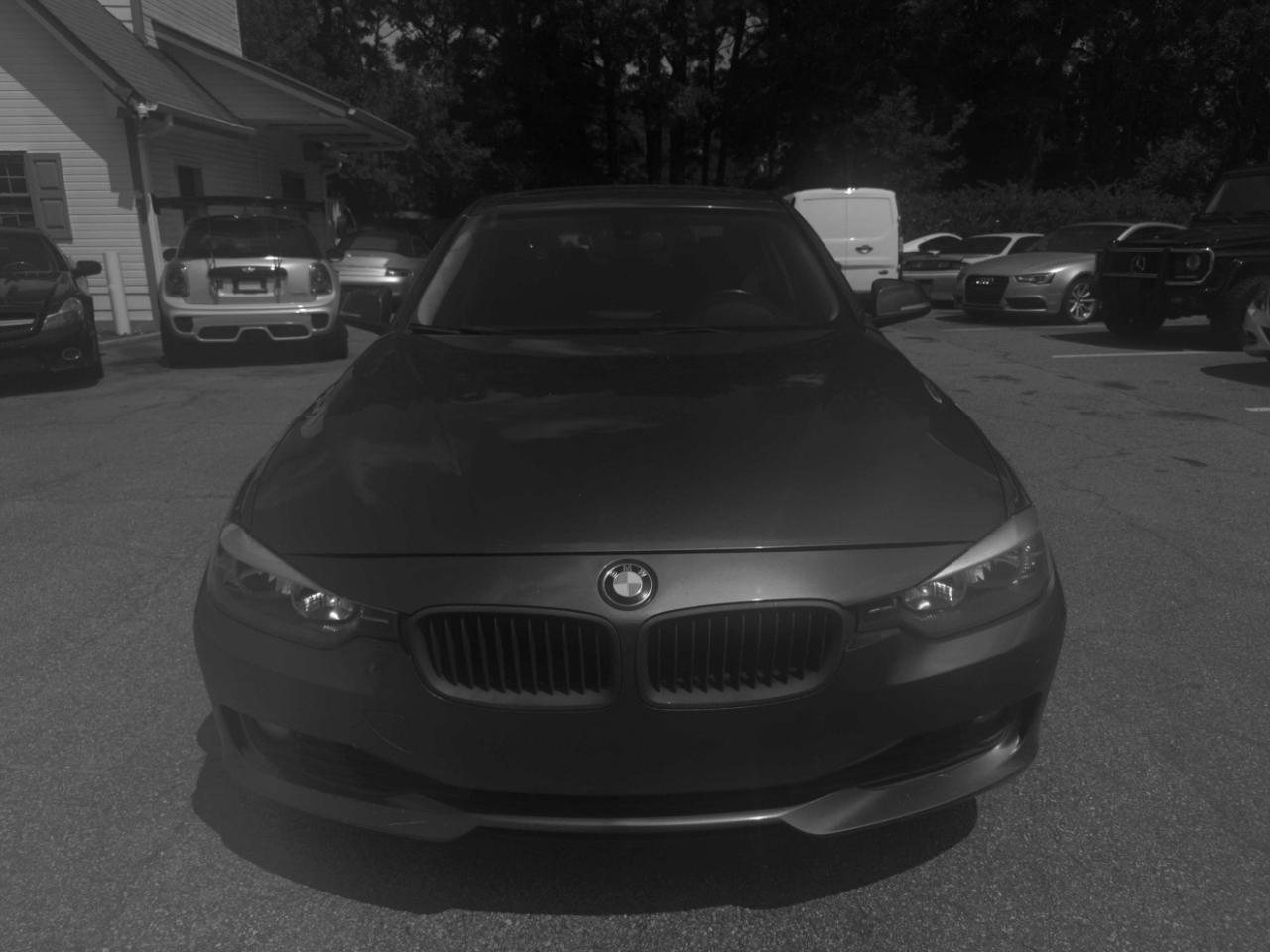 BMW 3 Series 4dr Sdn 328i RWD 2014