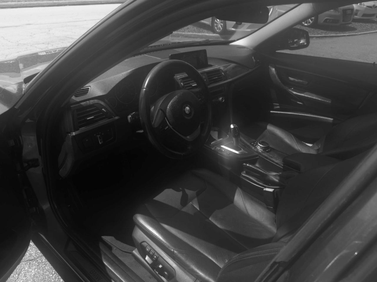BMW 3 Series 4dr Sdn 328i RWD 2014