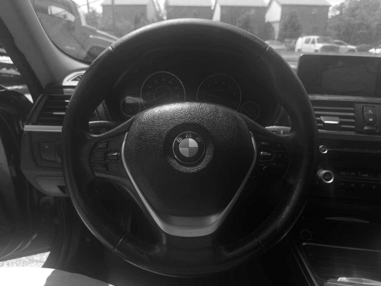 BMW 3 Series 4dr Sdn 328i RWD 2014