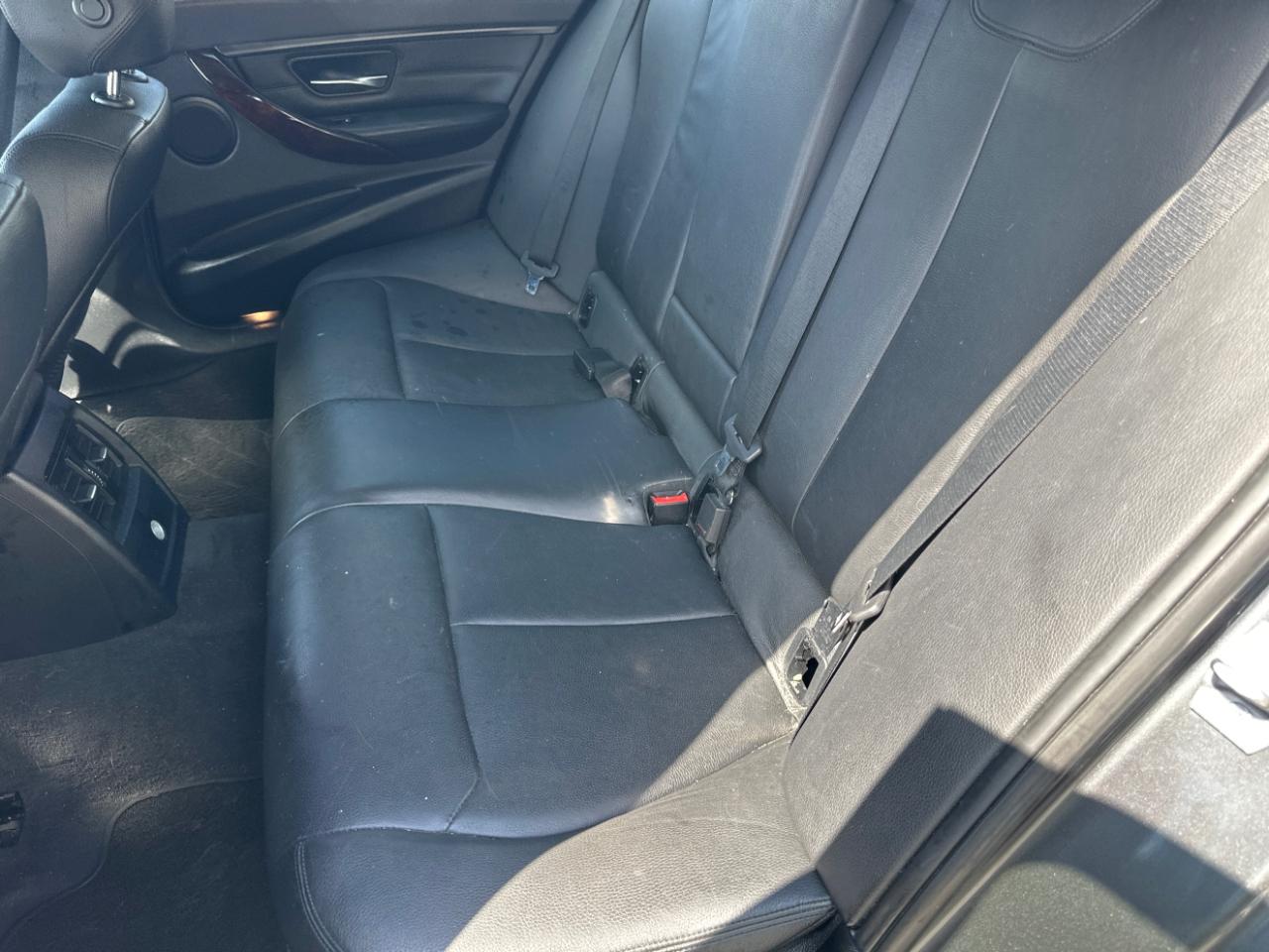 BMW 3 Series 4dr Sdn 328i RWD 2014