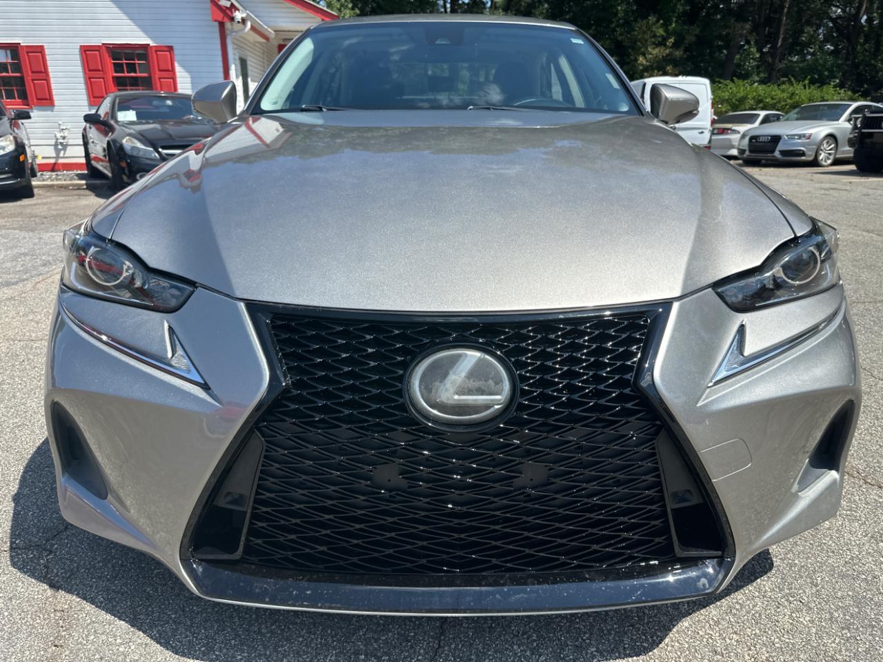Lexus IS IS Turbo RWD 2017