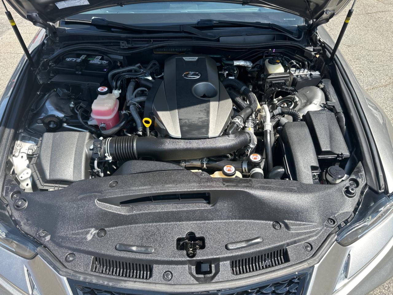 Lexus IS IS Turbo RWD 2017