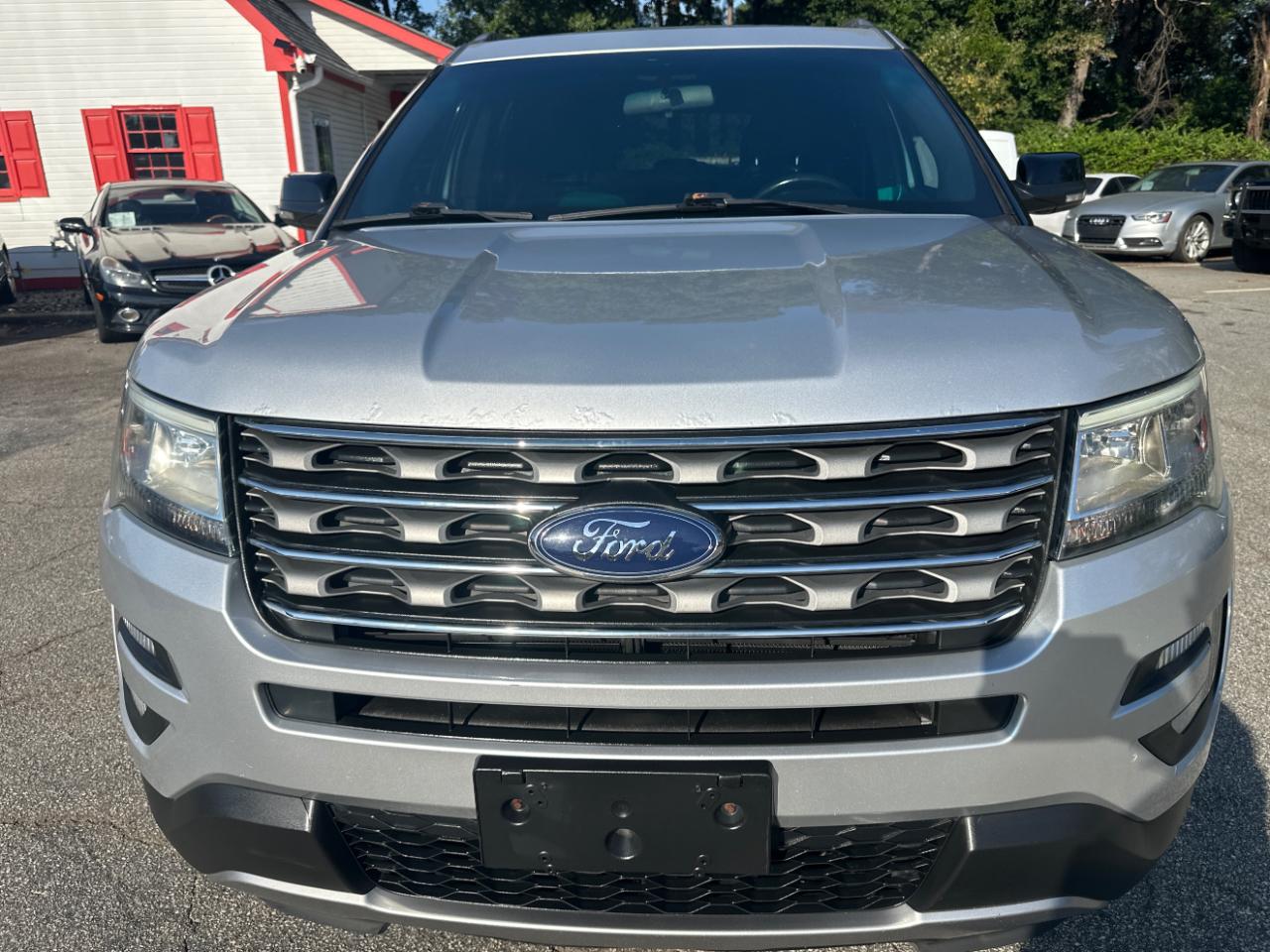 Ford Explorer XLT FWD 2017