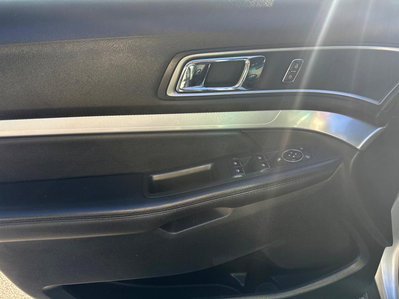 Ford Explorer XLT FWD 2017
