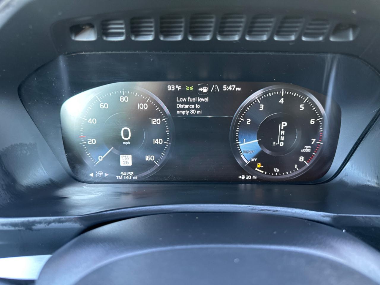 Volvo XC90 T6 AWD 7-Passenger Momentum 2018