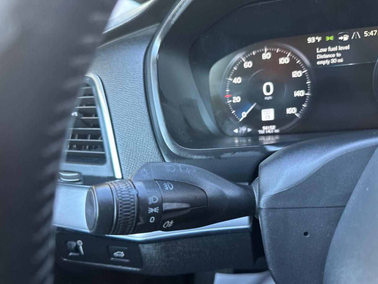 Volvo XC90 T6 AWD 7-Passenger Momentum 2018