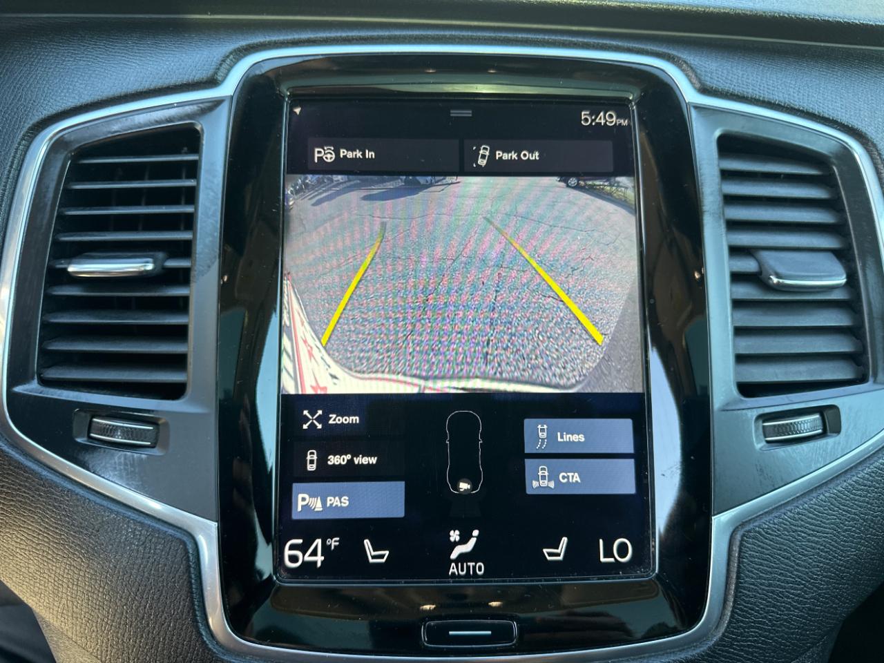 Volvo XC90 T6 AWD 7-Passenger Momentum 2018