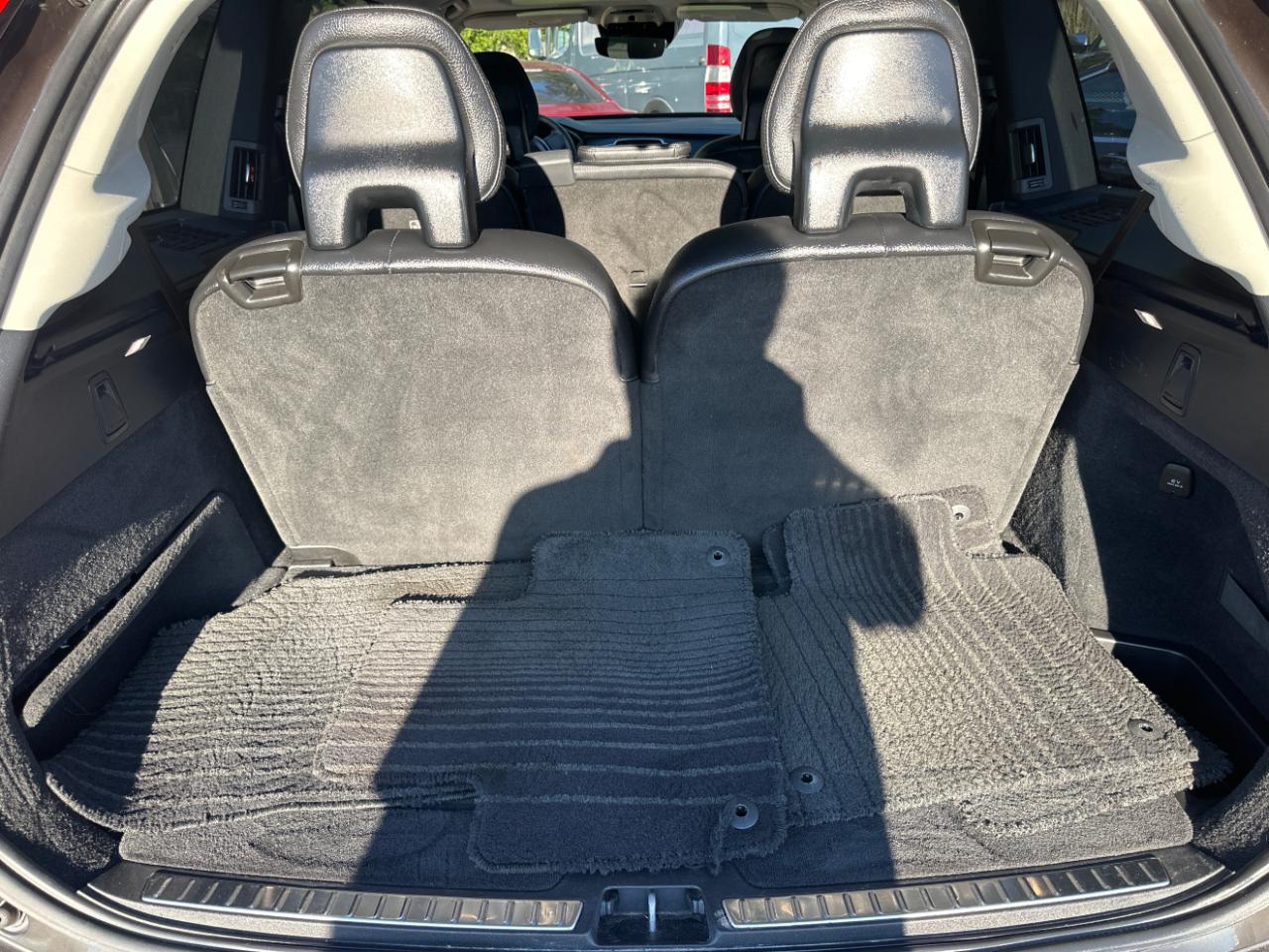 Volvo XC90 T6 AWD 7-Passenger Momentum 2018
