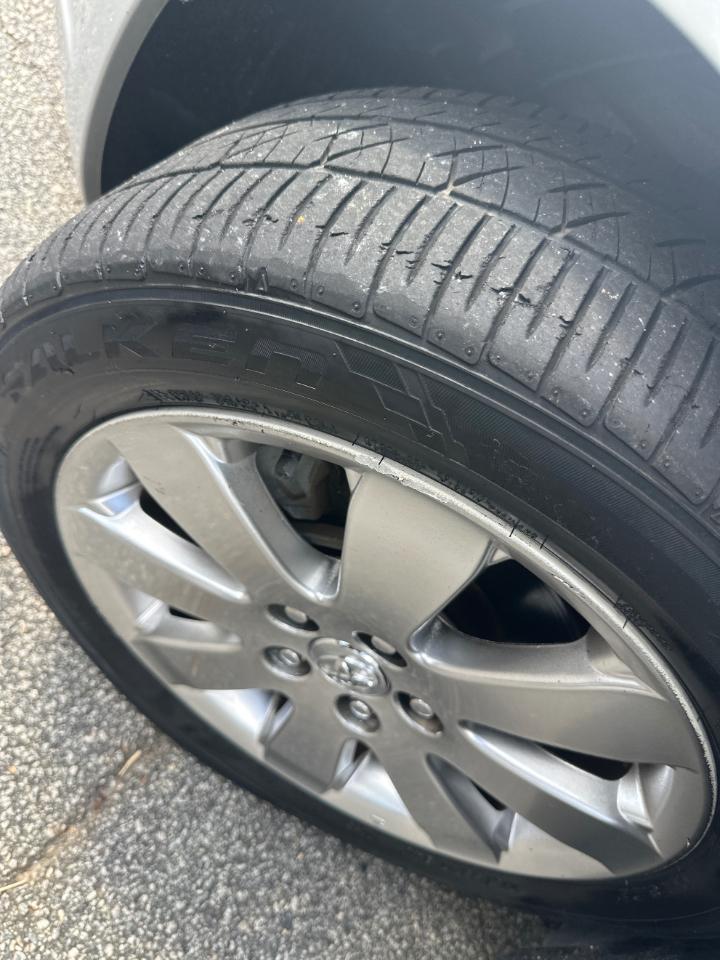 Toyota Avalon 4dr Sdn Touring (Natl) 2006