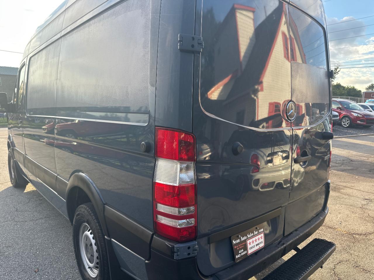 Mercedes-Benz Sprinter Cargo Van 2500 Standard Roof V6 144" Worker RWD 2018