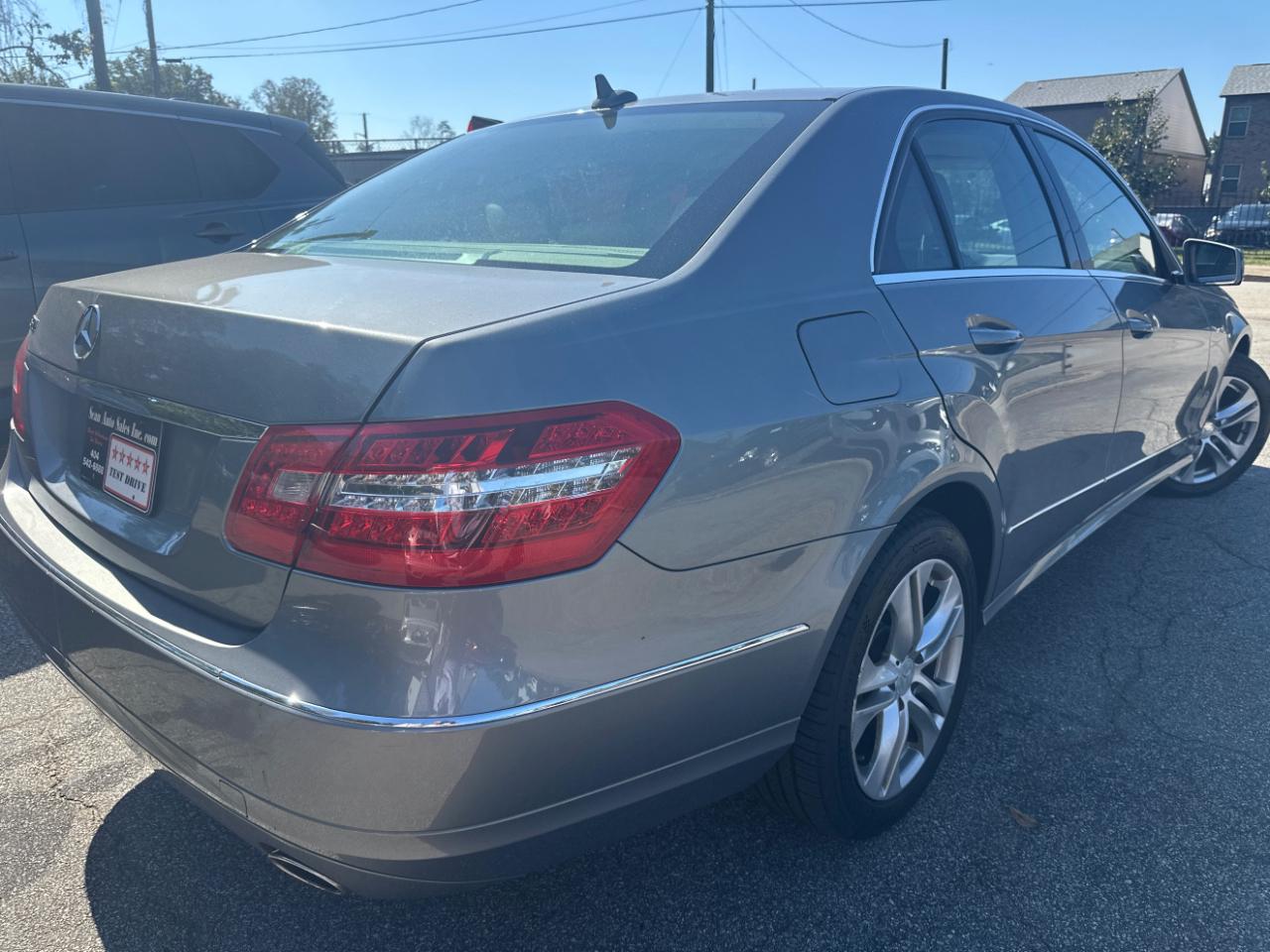 Mercedes-Benz E-Class 4dr Sdn E 350 Sport RWD 2011