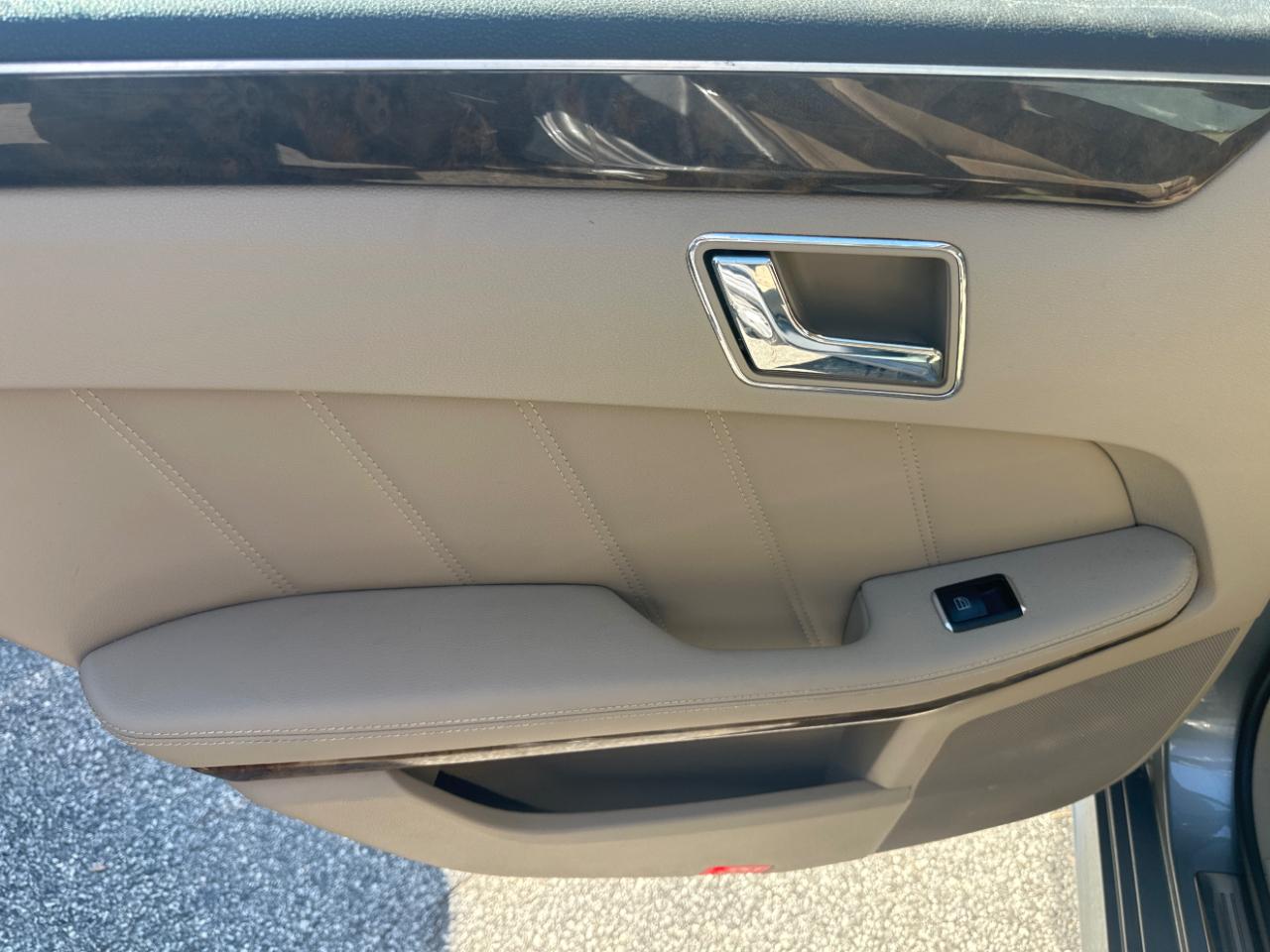 Mercedes-Benz E-Class 4dr Sdn E 350 Sport RWD 2011