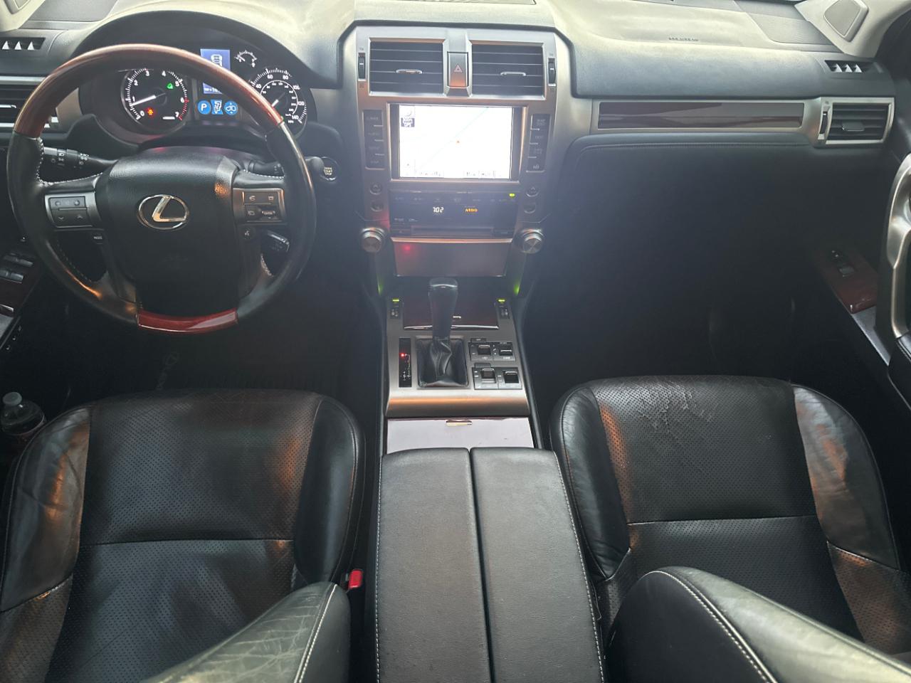 Lexus GX 460 4WD 4dr Premium 2011