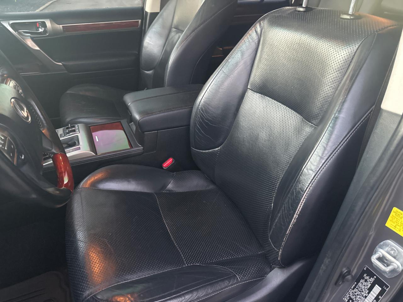Lexus GX 460 4WD 4dr Premium 2011