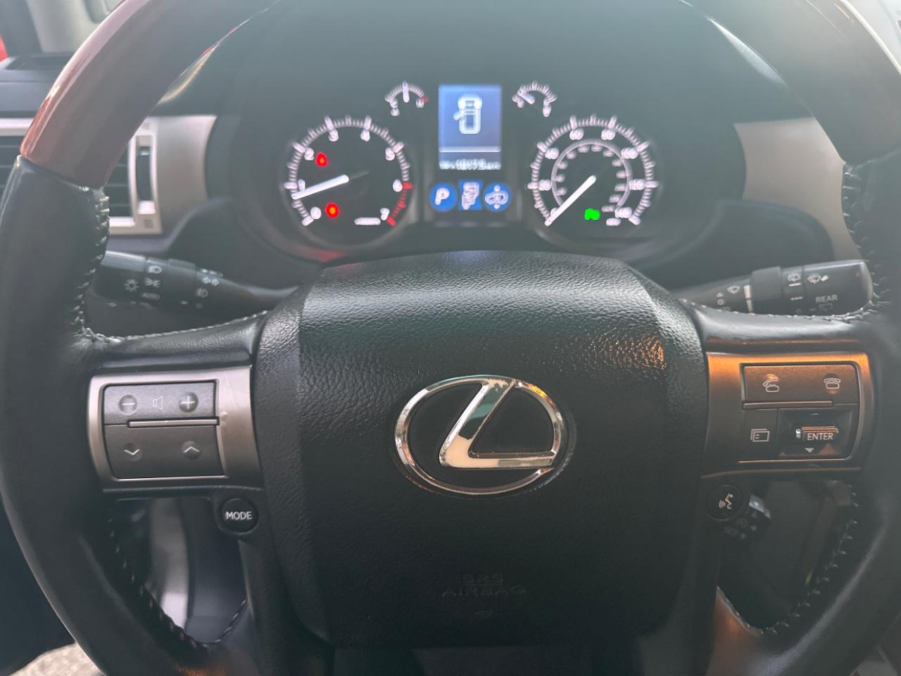 Lexus GX 460 4WD 4dr Premium 2011