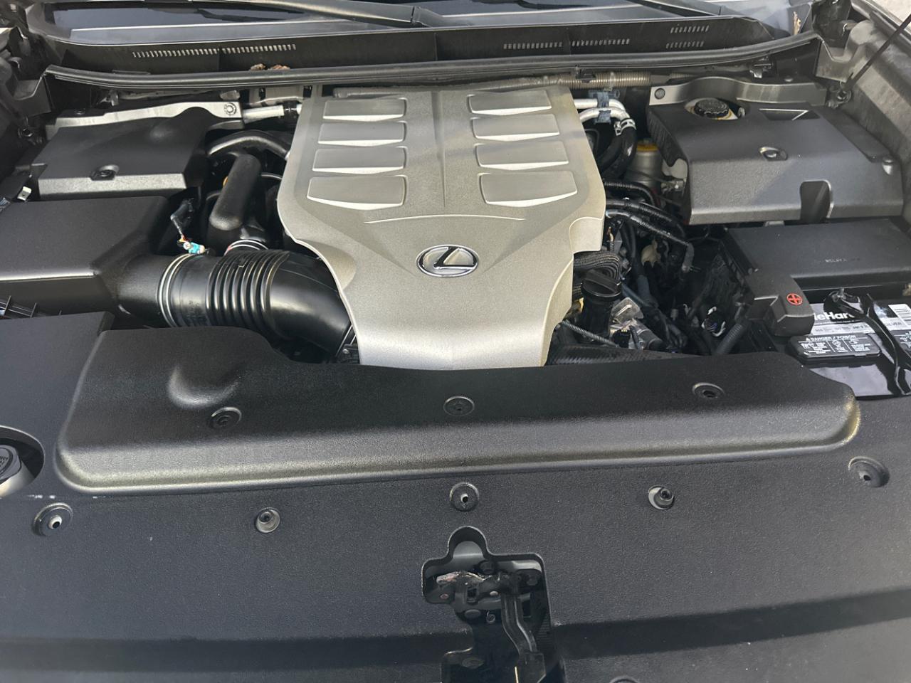 Lexus GX 460 4WD 4dr Premium 2011