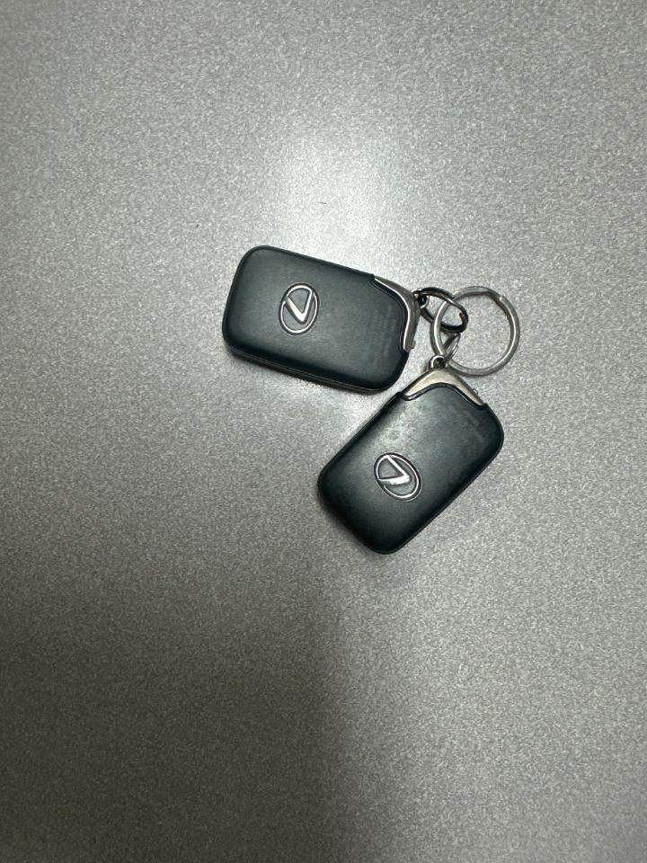 Lexus GX 460 4WD 4dr Premium 2011