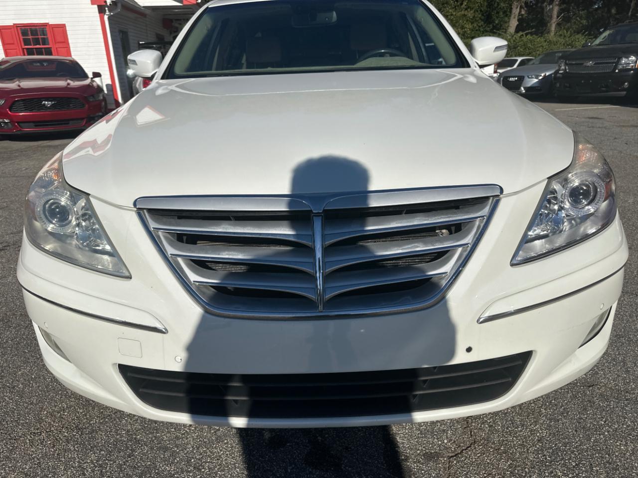 Hyundai Genesis 4dr Sdn 3.8L V6 2009