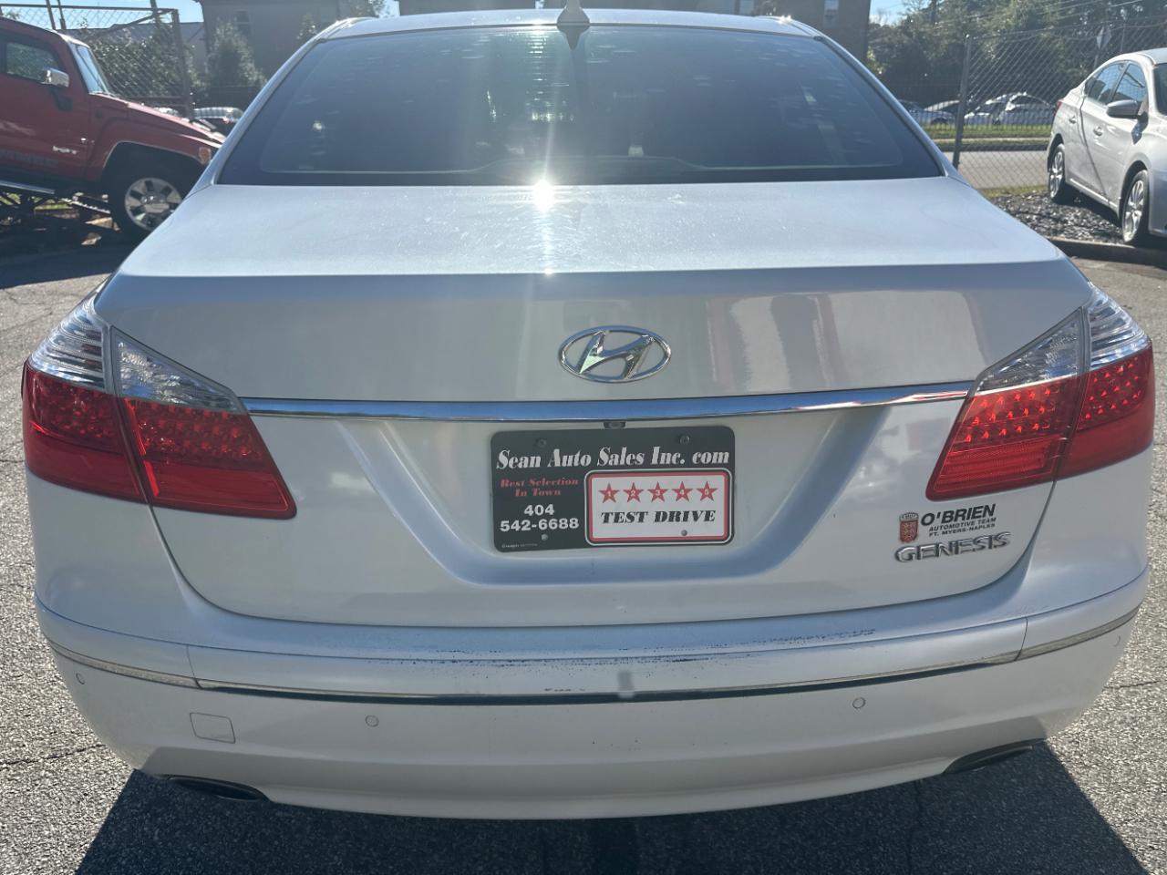 Hyundai Genesis 4dr Sdn 3.8L V6 2009