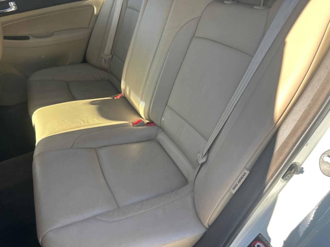 Hyundai Genesis 4dr Sdn 3.8L V6 2009
