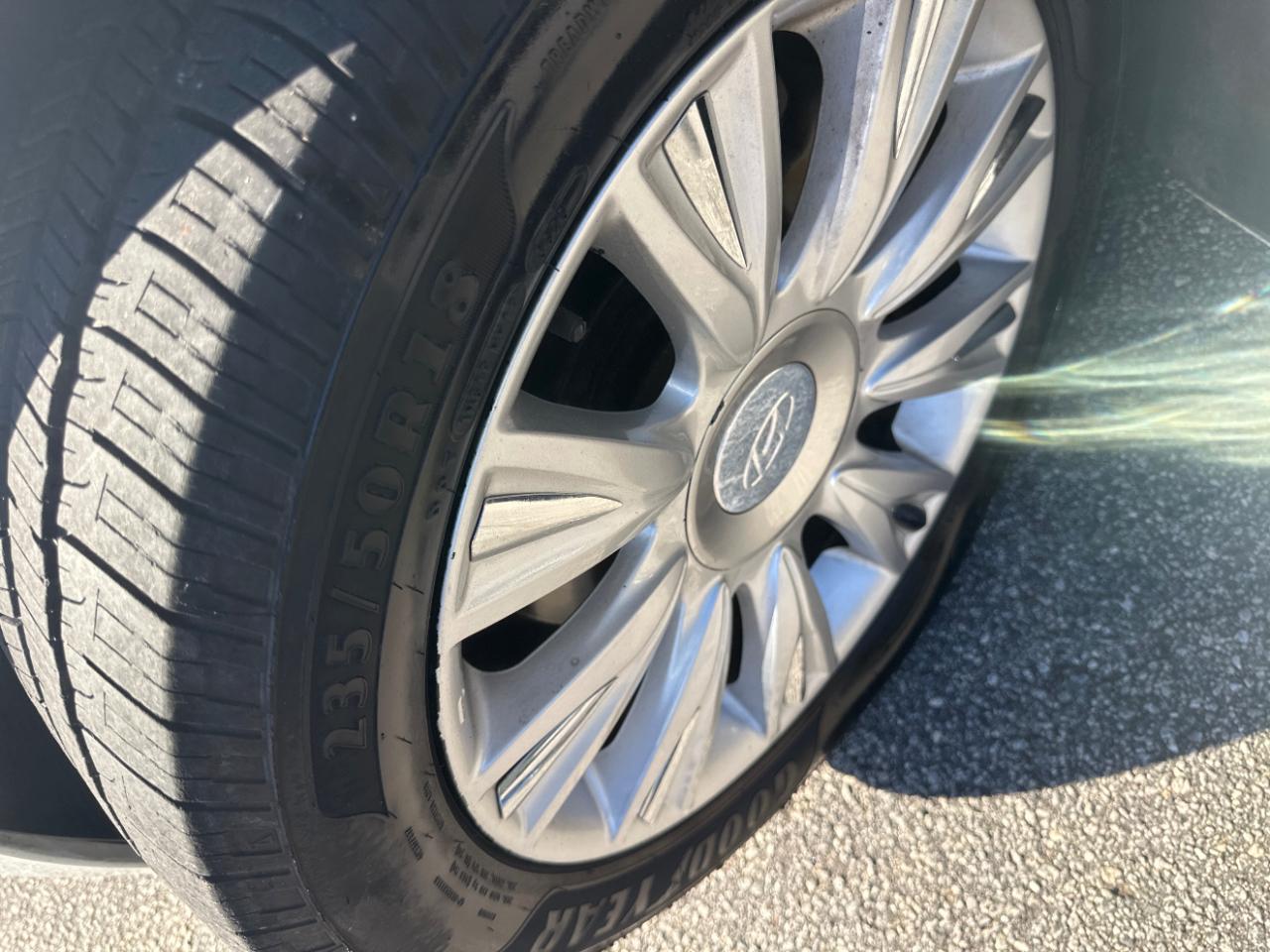 Hyundai Genesis 4dr Sdn 3.8L V6 2009