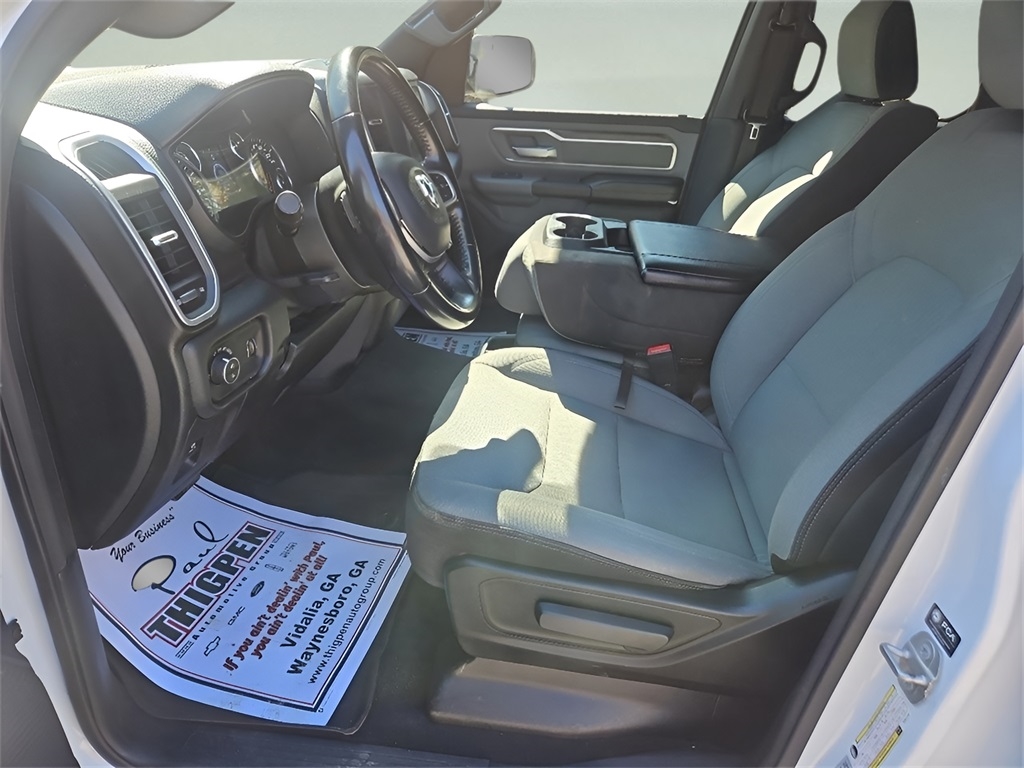 RAM 1500 Big Horn 4x2 Quad Cab 6'4" Box 2022