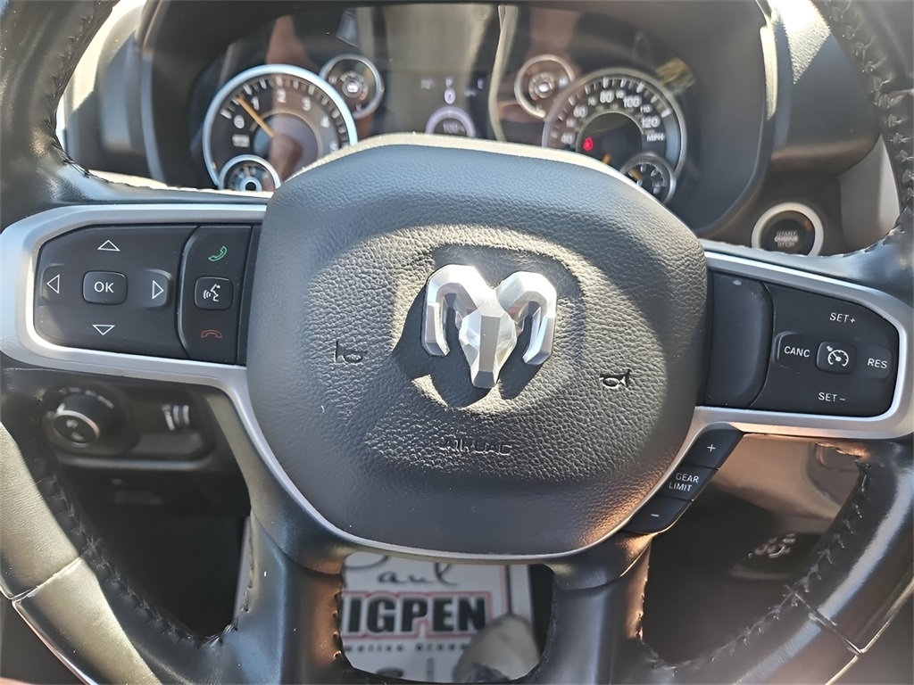 RAM 1500 Big Horn 4x2 Quad Cab 6'4" Box 2022