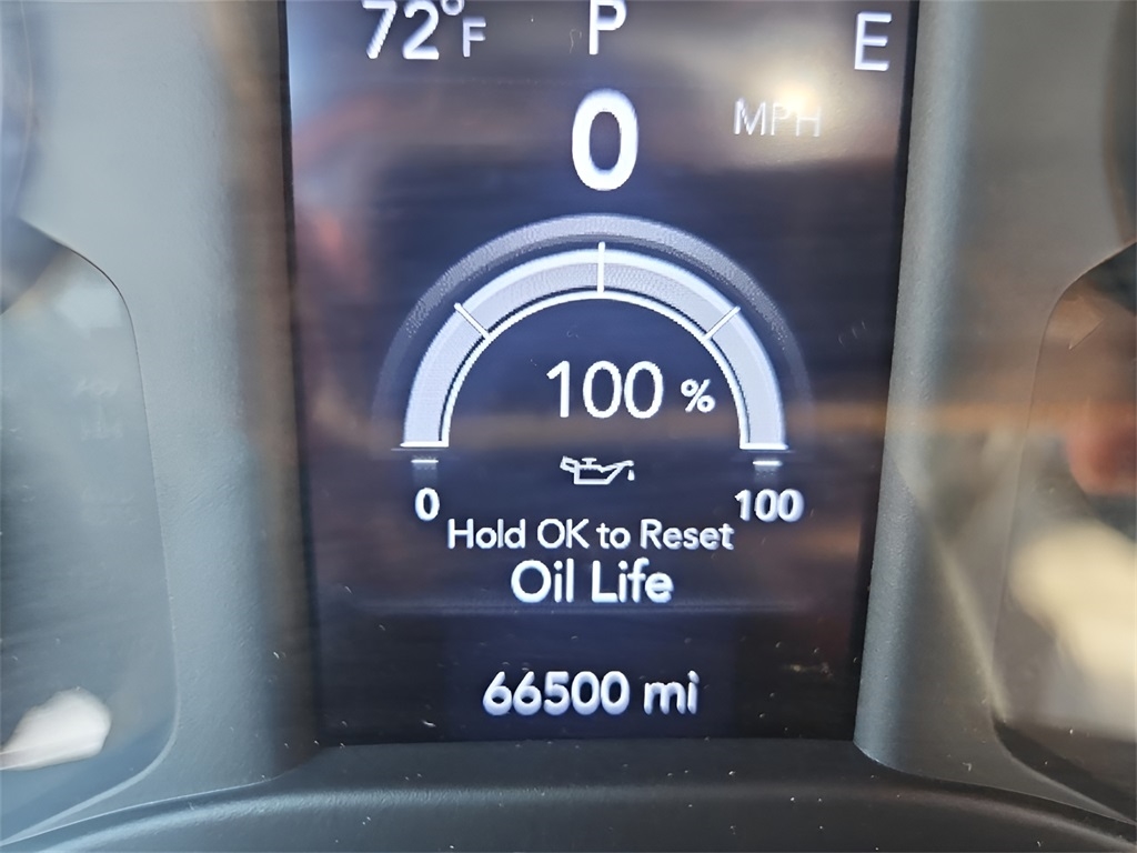 RAM 1500 Big Horn 4x2 Quad Cab 6'4" Box 2022