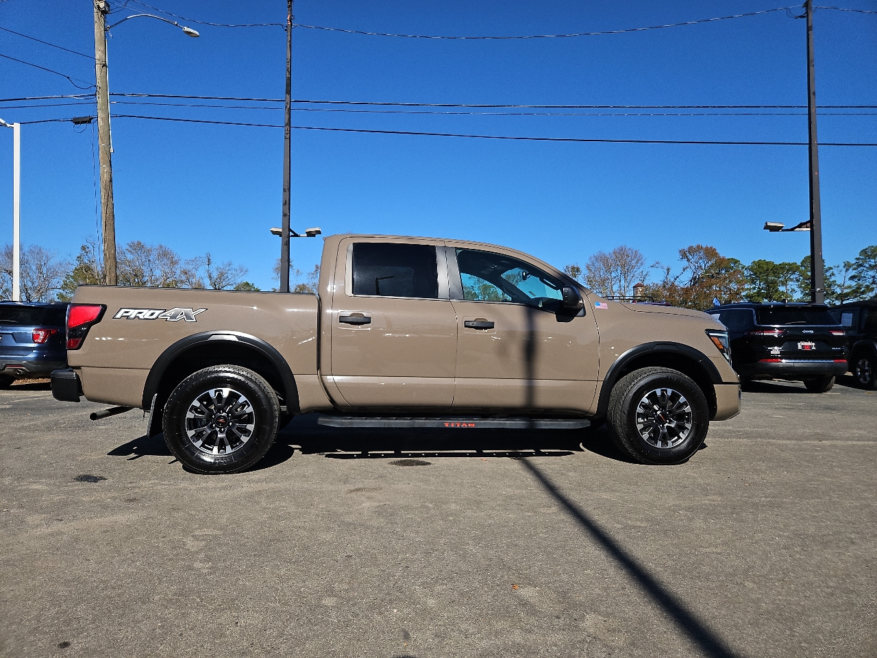 2022 Nissan Titan 4x4 Crew Cab PRO-4X