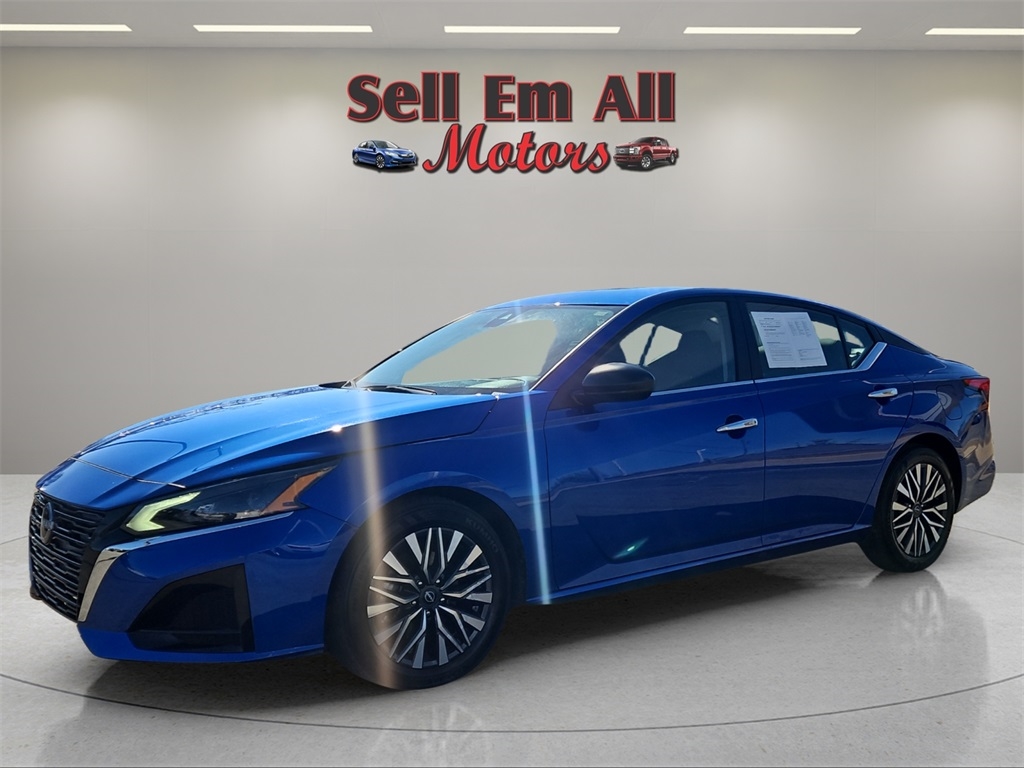 2025 Nissan Altima SV FWD