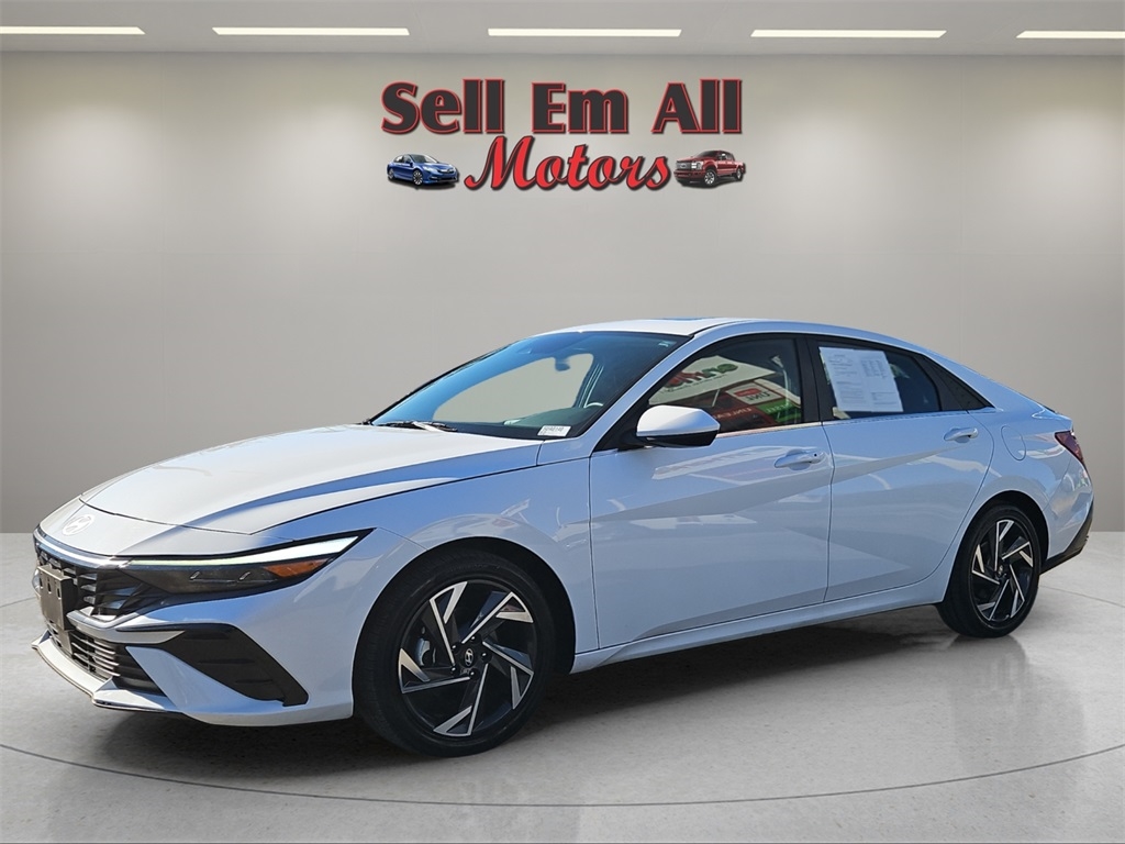 2025 Hyundai Elantra SEL Convenience IVT
