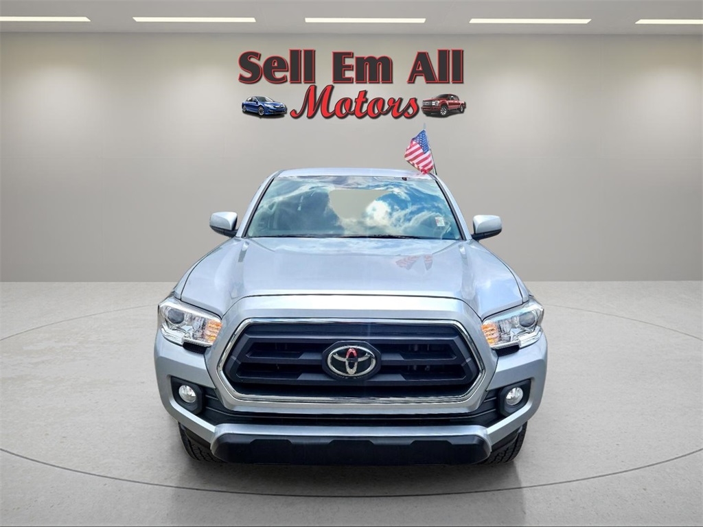 Toyota Tacoma 2WD SR5 Double Cab 5' Bed I4 AT (Natl) 2022