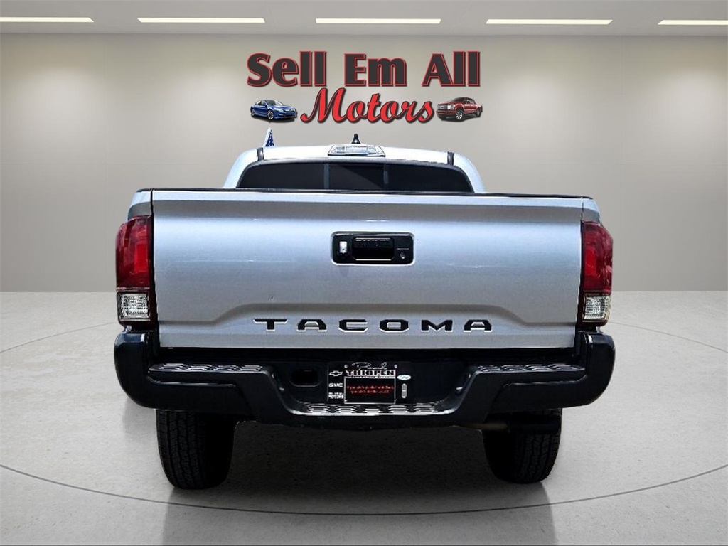 Toyota Tacoma 2WD SR5 Double Cab 5' Bed I4 AT (Natl) 2022
