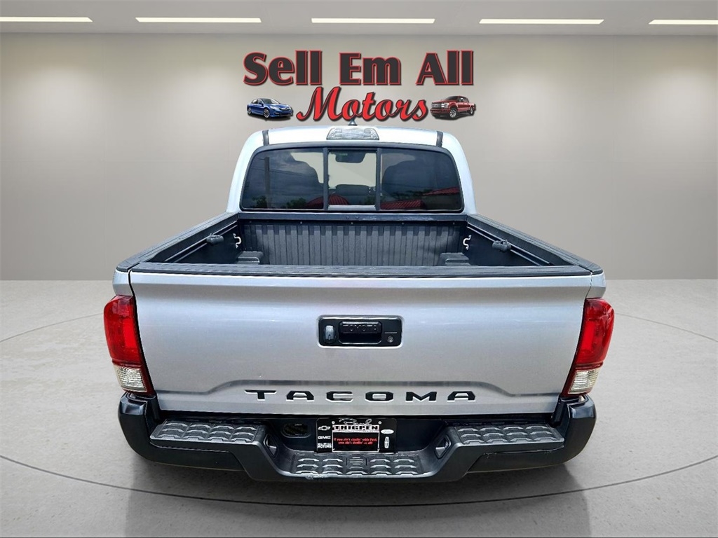 Toyota Tacoma 2WD SR5 Double Cab 5' Bed I4 AT (Natl) 2022