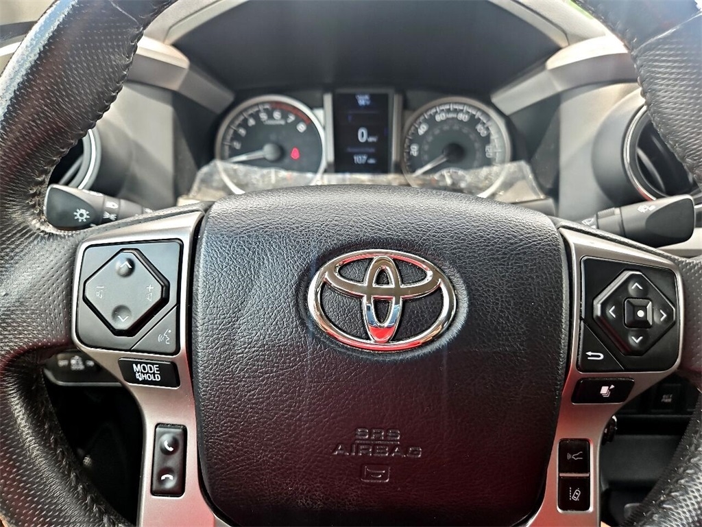 Toyota Tacoma 2WD SR5 Double Cab 5' Bed I4 AT (Natl) 2022