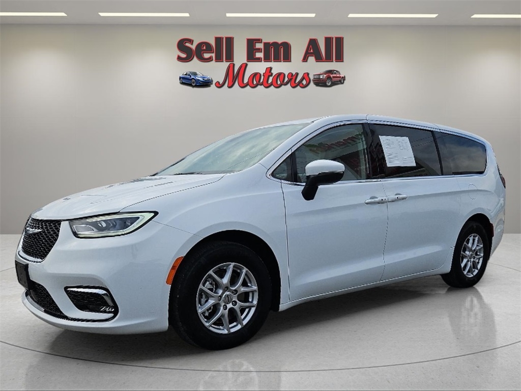 2023 Chrysler Pacifica Touring L FWD