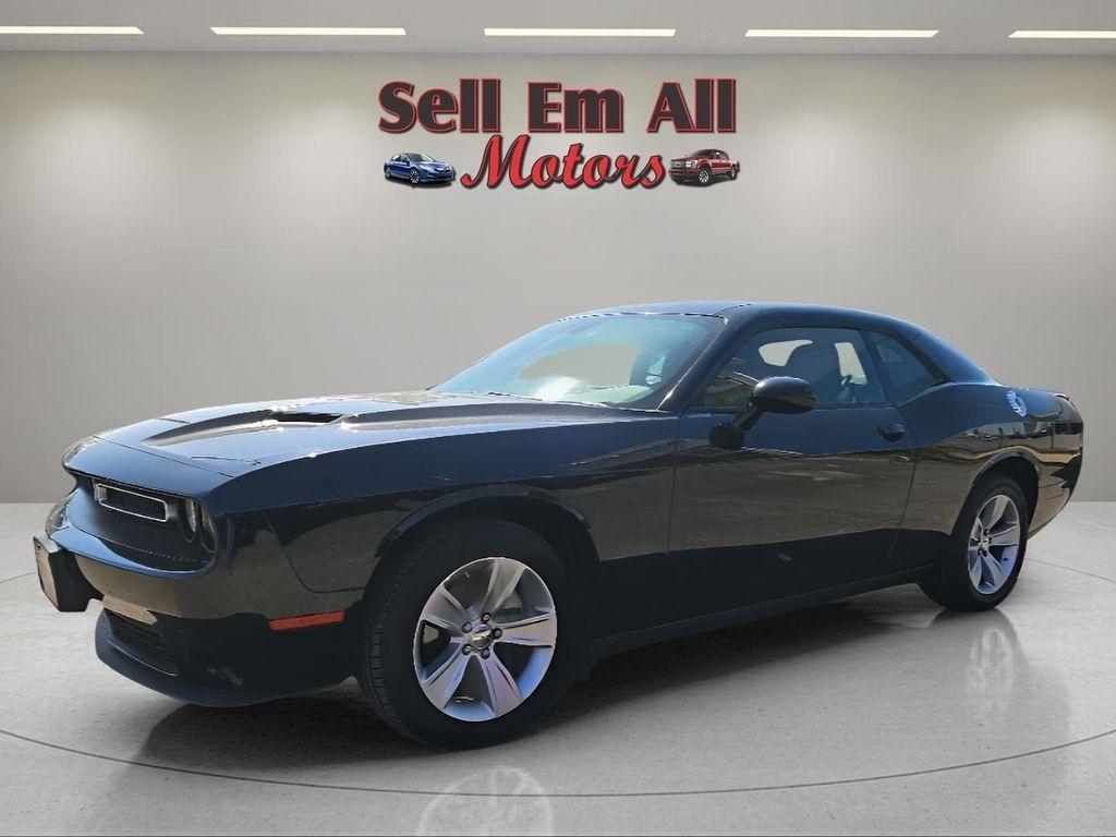 2023 Dodge Challenger SXT RWD