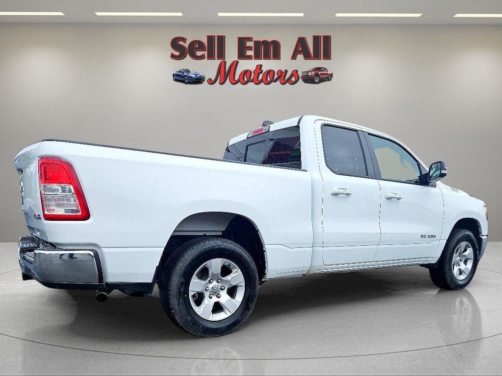 RAM 1500 Big Horn 4x4 Quad Cab 6'4" Box 2022