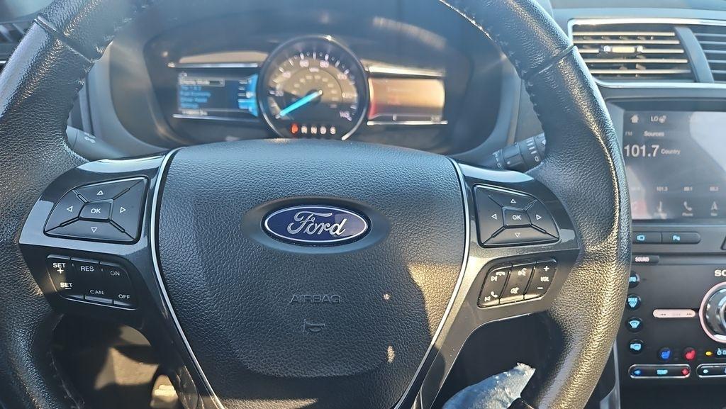 Ford Explorer Limited FWD 2019