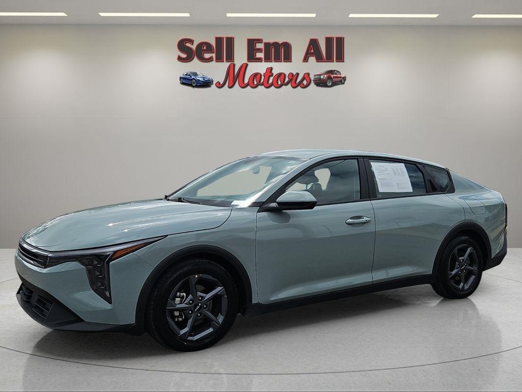 2025 Kia K4 LXS FWD