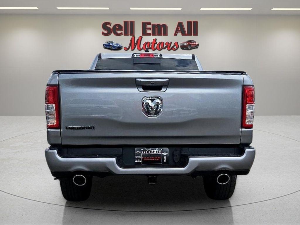 RAM 1500 Big Horn 4x2 Crew Cab 5'7" Box 2022