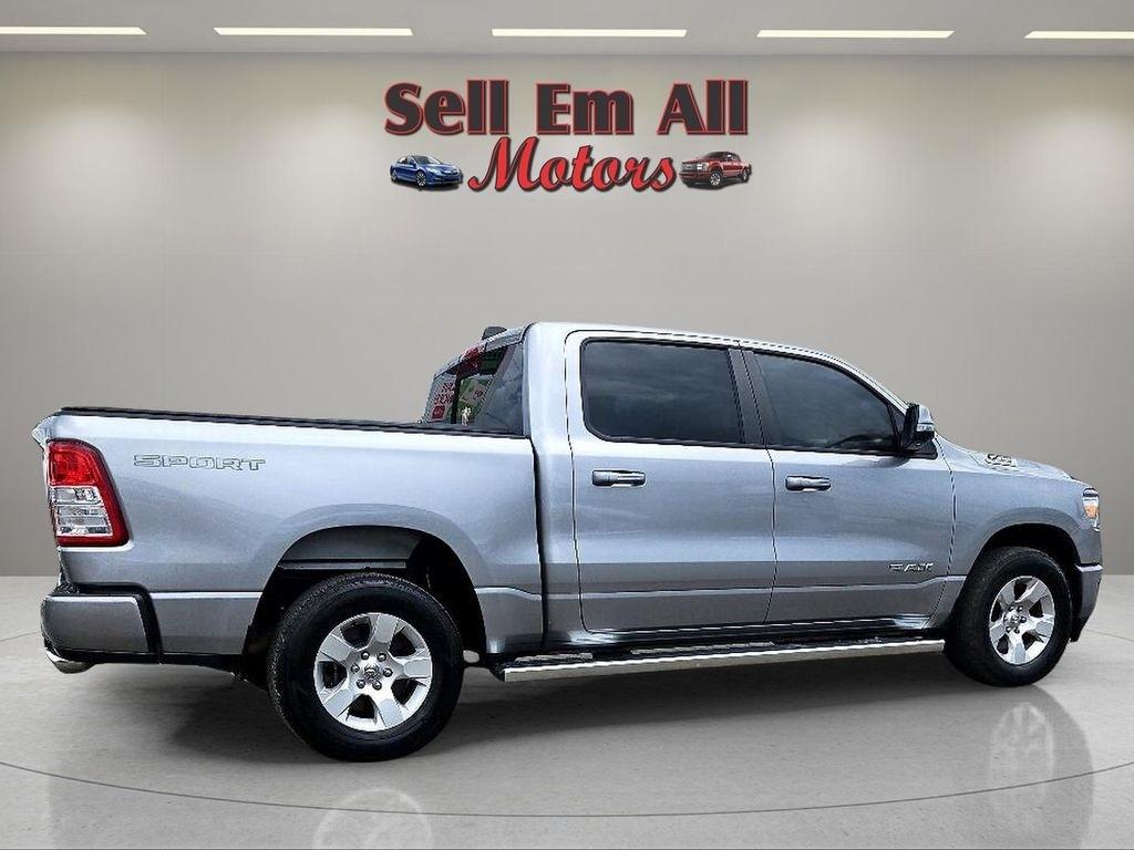 RAM 1500 Big Horn 4x2 Crew Cab 5'7" Box 2022
