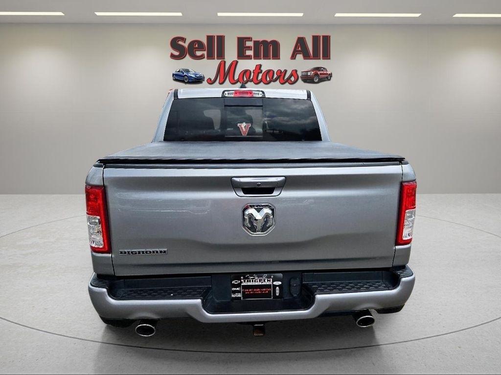 RAM 1500 Big Horn 4x2 Crew Cab 5'7" Box 2022