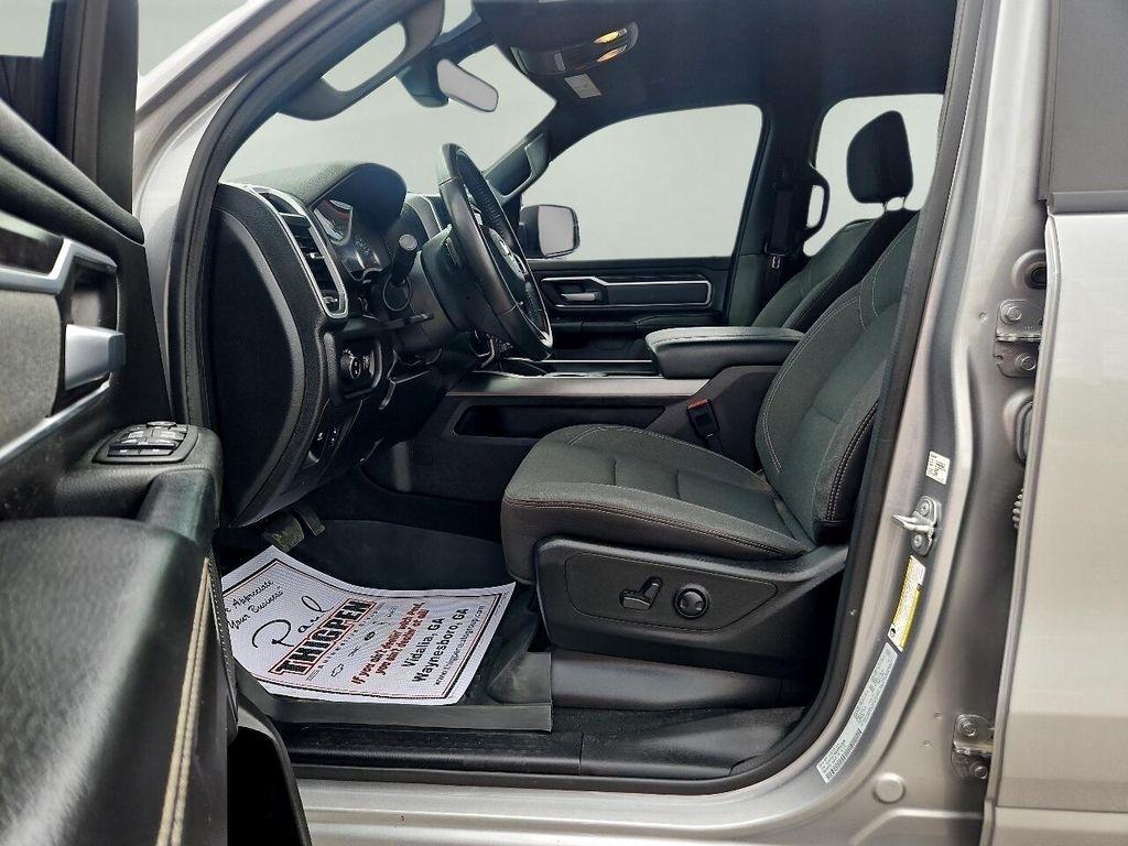 RAM 1500 Big Horn 4x2 Crew Cab 5'7" Box 2022