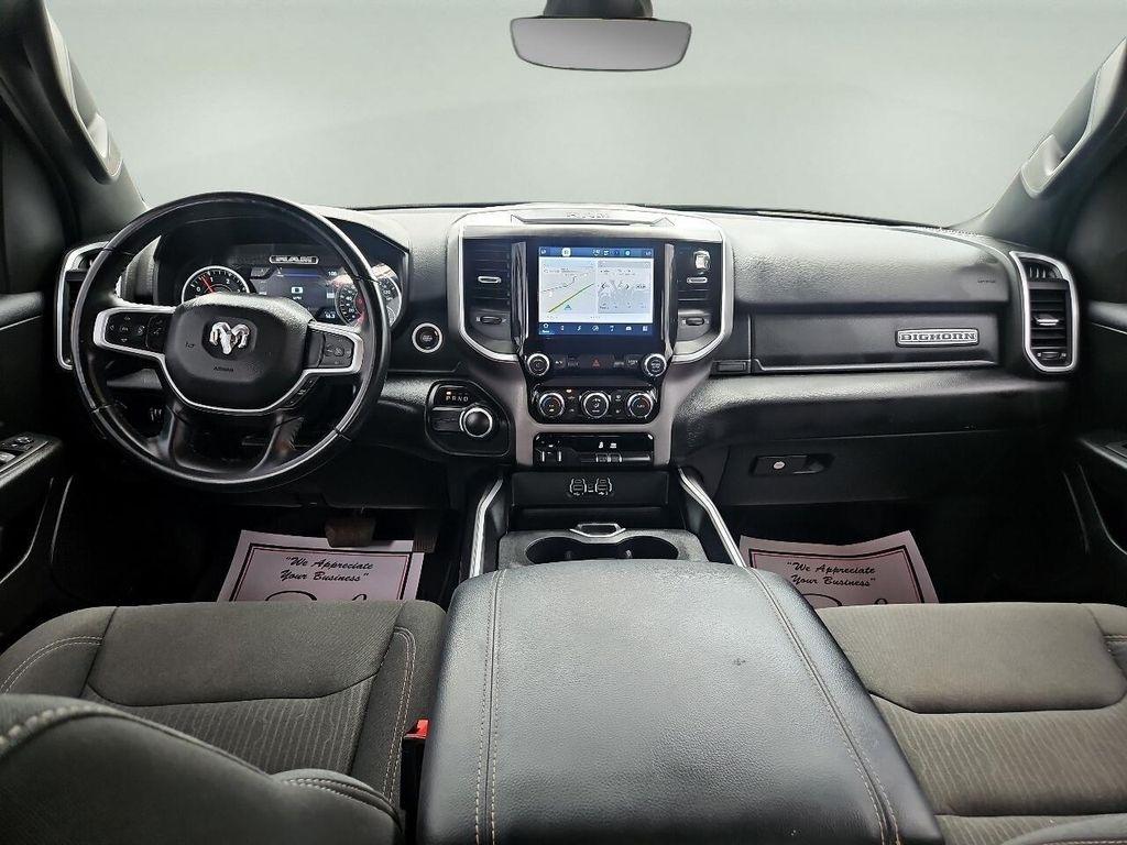 RAM 1500 Big Horn 4x2 Crew Cab 5'7" Box 2022